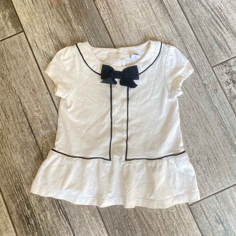 Janie and jack white dressy top with black bow